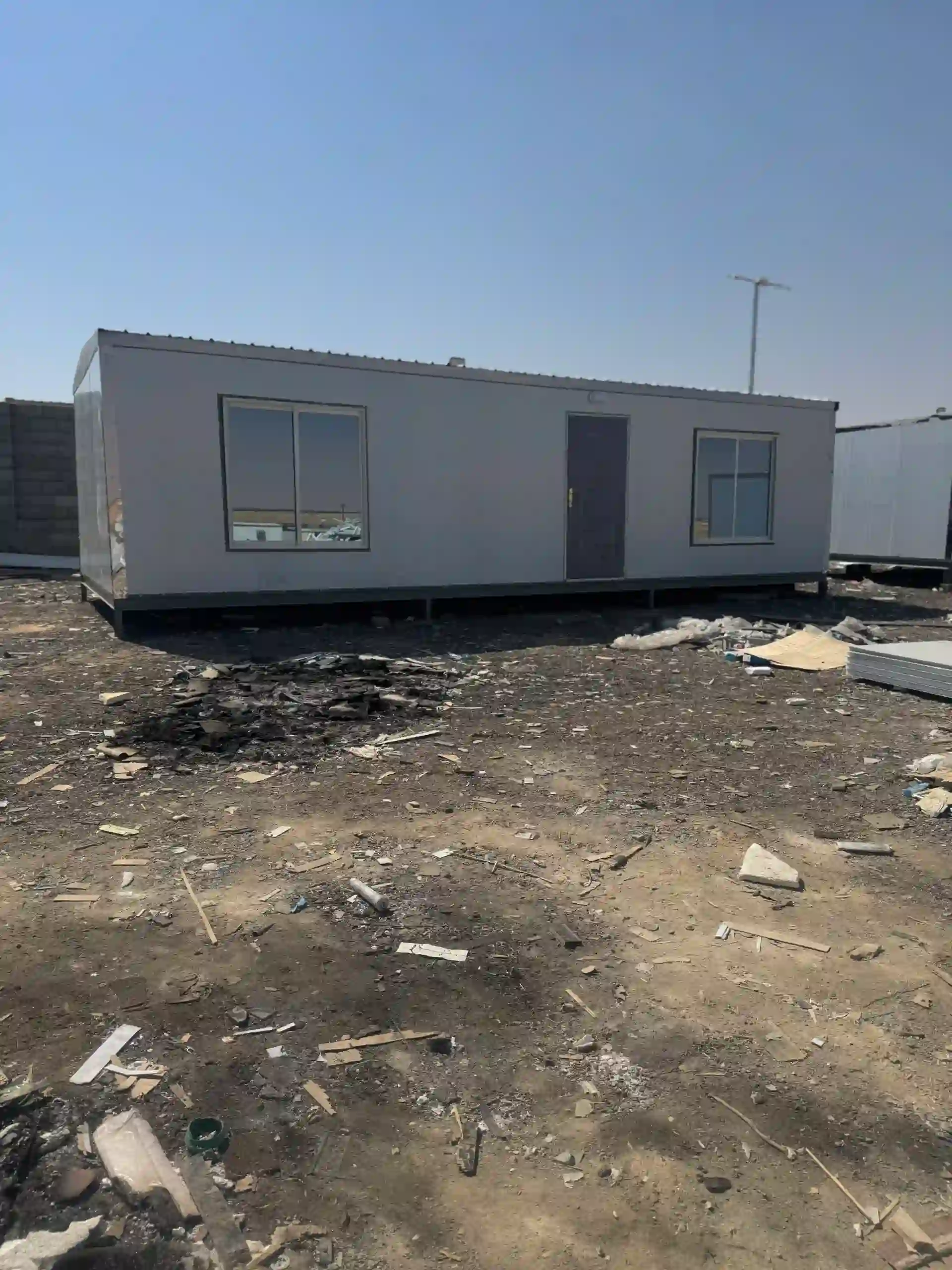 بيوت جاهزة ساندوتش بانل